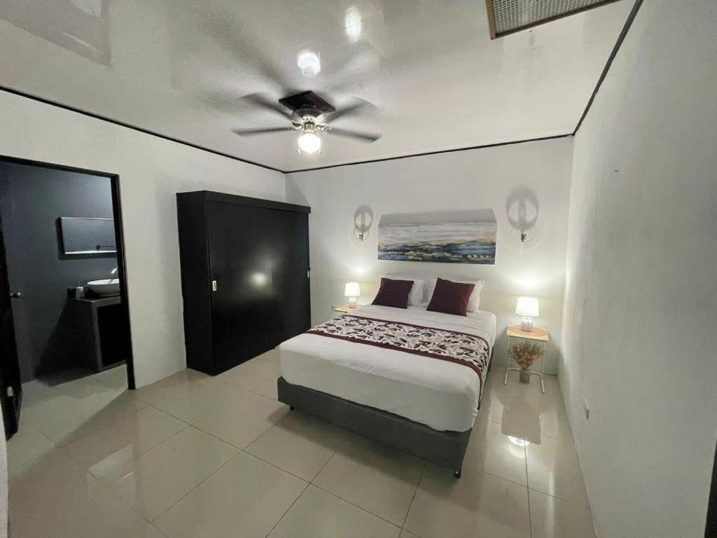 Apartamentos Cielo #1, Airport Juan Santamaria Alajuela Ngoại thất bức ảnh