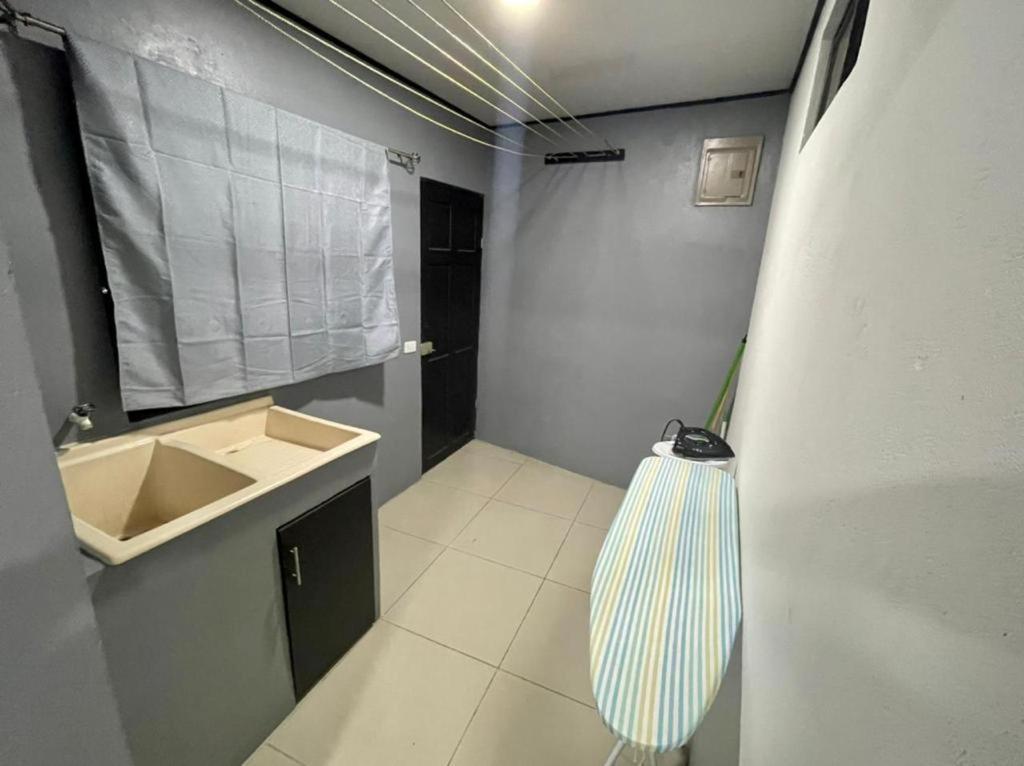 Apartamentos Cielo #1, Airport Juan Santamaria Alajuela Ngoại thất bức ảnh